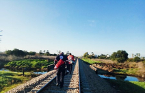 مصرع شاب دهسه قطار قرب مطار بن غوريون في مدينة اللد 